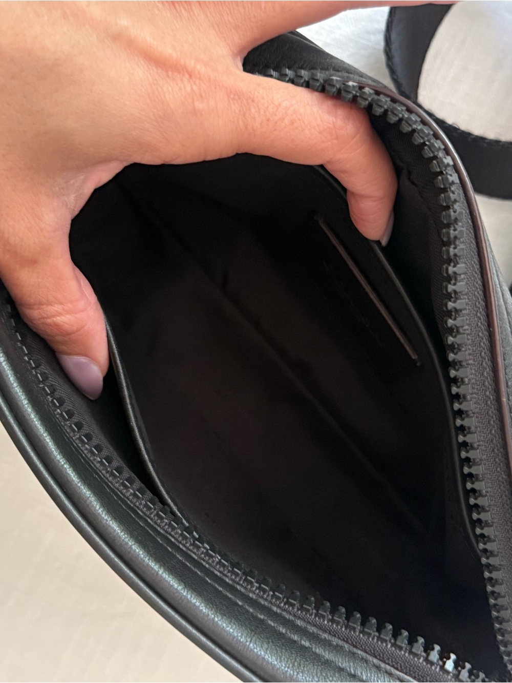 Coach Academy Crossbody Black Leather Camera Bag | men, women, unisex - Picture 11 of 17